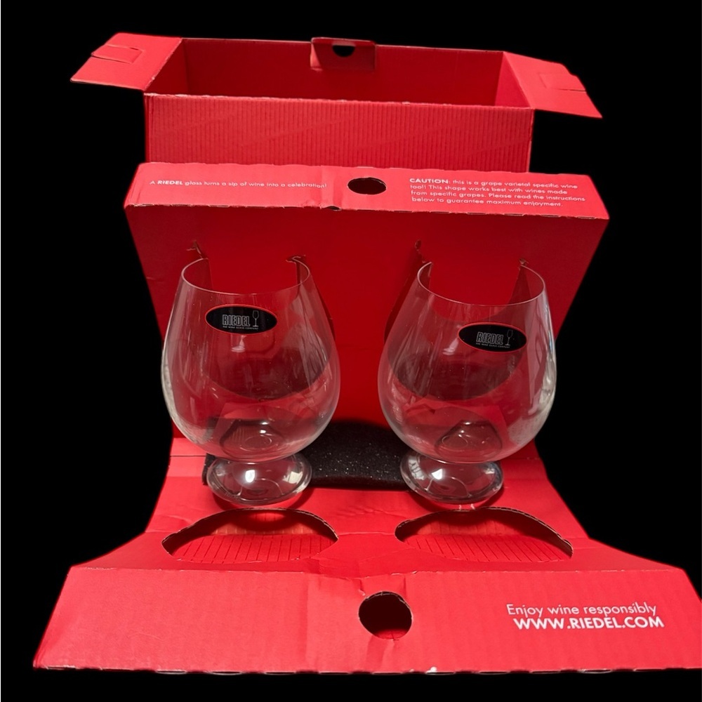 VINTAGE RIEDEL TYROL Crystal Pinot Noir Wine Glasses Heavy Base RARE Retired - Picture 1 of 9